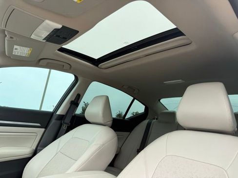 Used 2023 Nissan Altima 2.5 SL FWD image 13