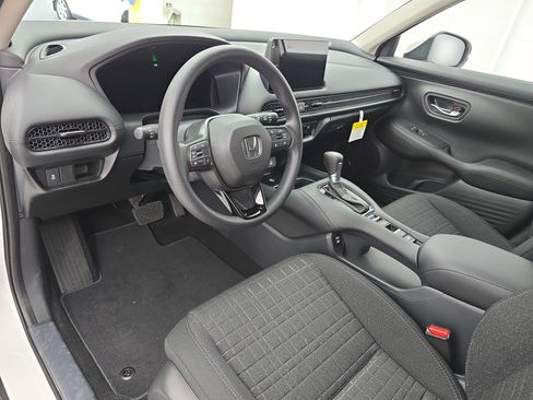 New 2026 Honda HR-V LX image 15
