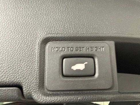 Used 2023 Acura RDX AWD image 11