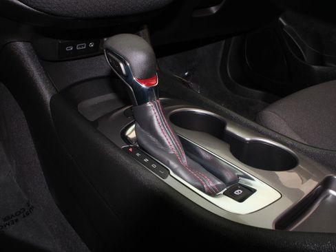 Used 2024 Chevrolet Malibu RS FWD image 13