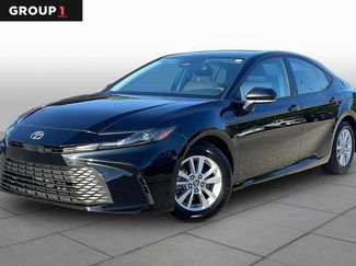 Used 2025 Toyota Camry LE FWD video 1