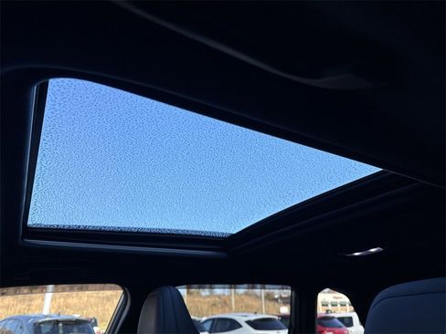 Used 2025 Subaru Forester Limited image 11