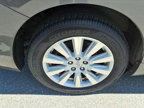 Used 2017 Toyota Sienna XLE w/ XLE Navigation Package AWD/4WD image 11