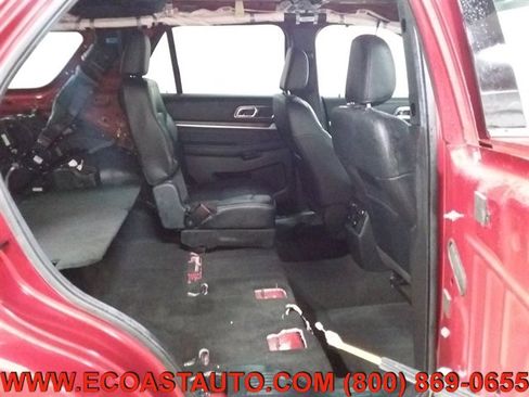 Used 2019 Ford Explorer Limited w/ Ford Safe & Smart Package image 14