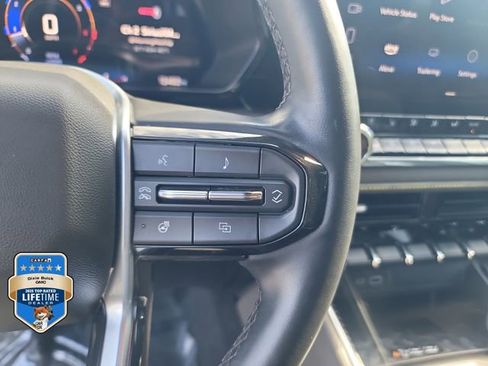 Certified 2024 Chevrolet Colorado ZR2 w/ ZR2 Convenience Package III AWD/4WD image 23