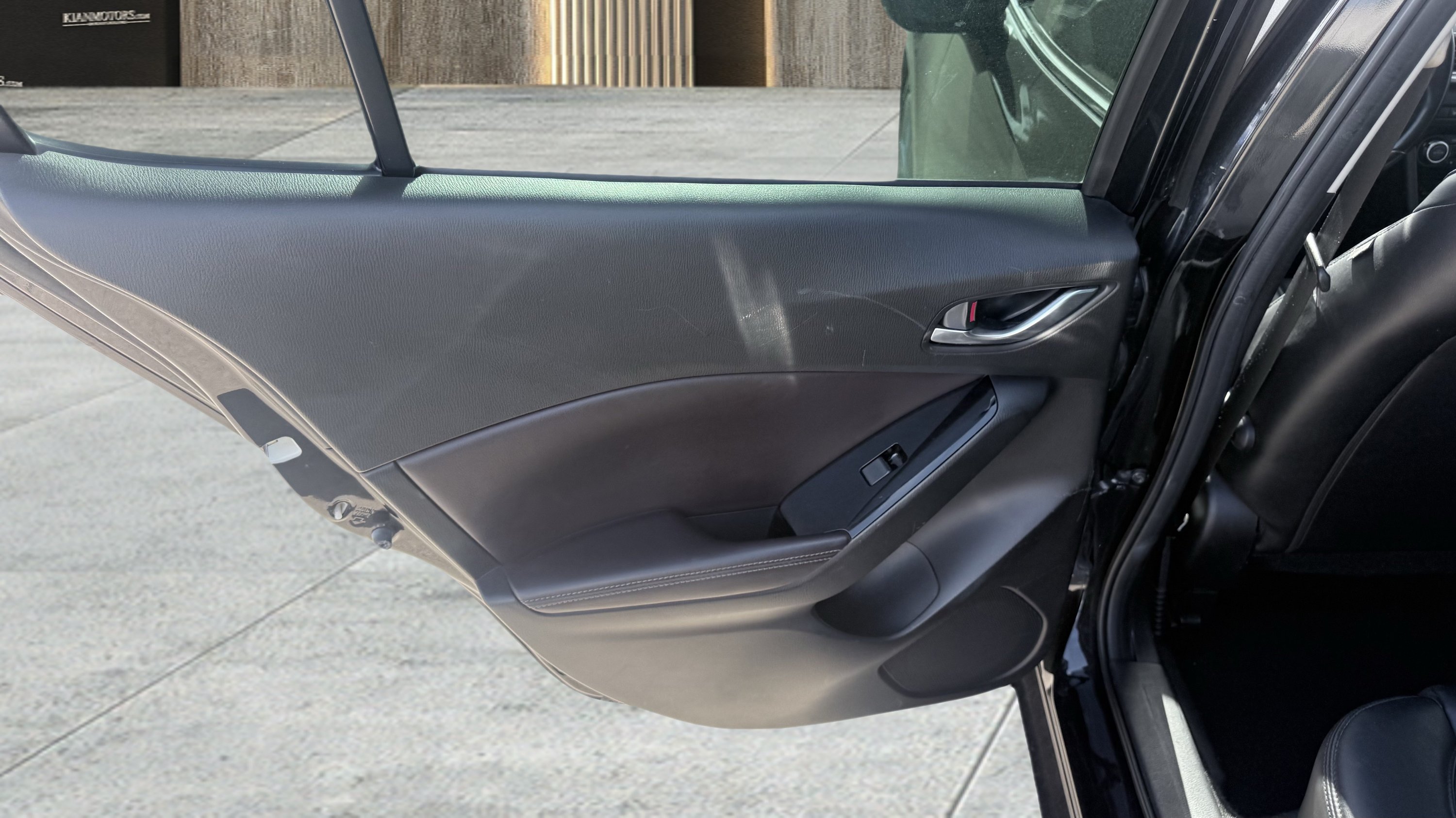 Used 2017 MAZDA MAZDA3 Touring FWD image 23