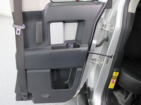 Used 2008 Toyota FJ Cruiser 2WD image 42