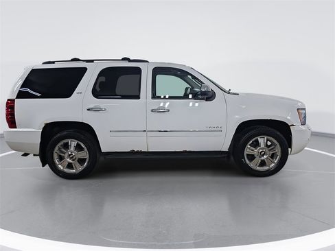 Used 2010 Chevrolet Tahoe LTZ image 2