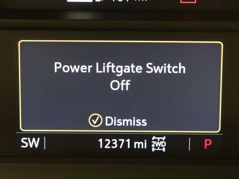 Used 2025 Cadillac XT5 Premium Luxury image 19