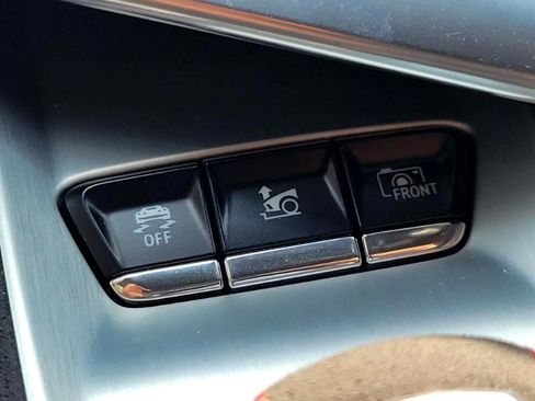 Used 2023 Chevrolet Corvette Stingray Premium Conv w/ Z51 Performance Package image 7