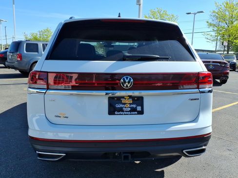 Used 2024 Volkswagen Atlas SEL Premium R-Line AWD/4WD image 11