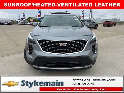 Used 2023 Cadillac XT4 Premium Luxury w/ Enhanced Visibility Package FWD image 21