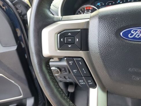 Used 2022 Ford F250 Lariat w/ Lariat Ultimate Package AWD/4WD image 28