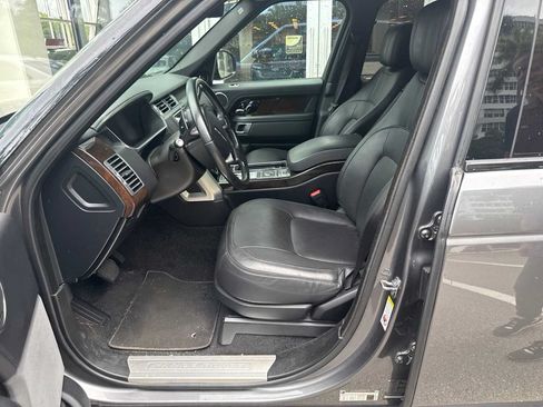 Used 2018 Land Rover Range Rover HSE AWD/4WD image 2