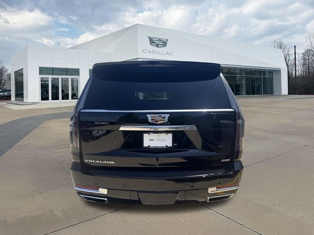 Used 2025 Cadillac Escalade Premium Luxury AWD/4WD image 4
