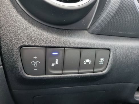 Used 2020 Hyundai Kona SEL w/ Cargo Package image 24