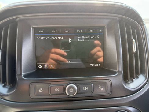 Used 2019 Chevrolet Colorado W/T w/ WT Convenience Package RWD image 37