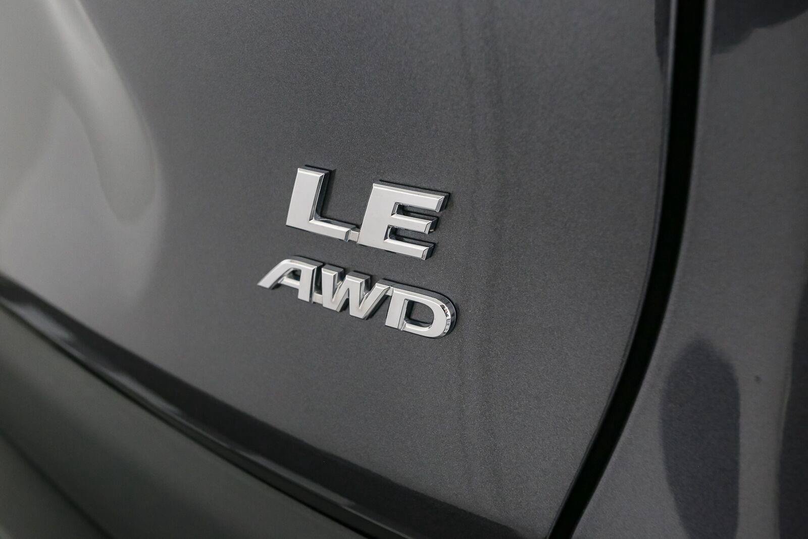 Certified 2024 Toyota RAV4 LE AWD/4WD image 12