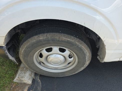 Used 2023 Ford F150 XL RWD image 9