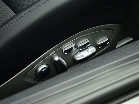 Used 2019 Porsche 911 Turbo S image 53