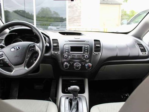 Used 2015 Kia Forte LX FWD image 24