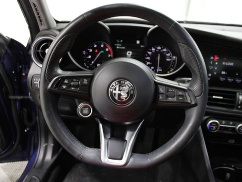 Used 2021 Alfa Romeo Giulia Ti w/ Active Assist 2 Package TI image 9