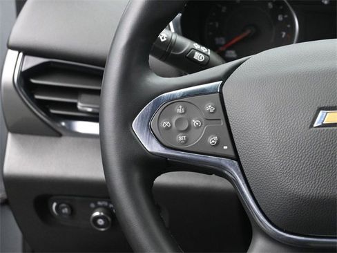 Certified 2023 Chevrolet Traverse LT image 32