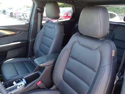 Certified 2023 Chevrolet TrailBlazer ACTIV w/ Sun and Liftgate Package AWD/4WD image 7