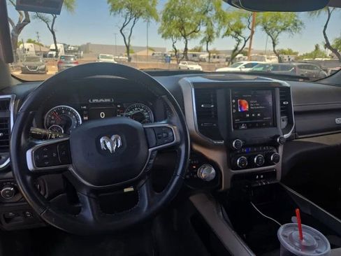 Used 2022 RAM 1500 Laramie AWD/4WD image 9