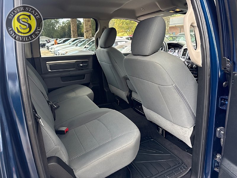 Used 2020 RAM 1500 Classic SLT AWD/4WD image 14