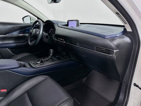 Certified 2020 MAZDA CX-30 AWD w/ Select Package image 28