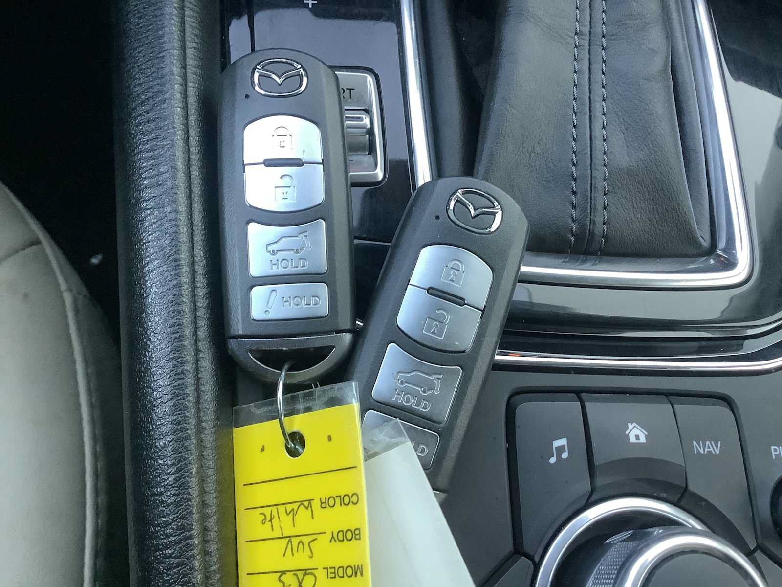 Used 2018 MAZDA CX-5 Touring w/ Preferred Equipment Package AWD/4WD image 19