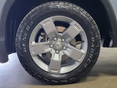 Certified 2025 Honda Ridgeline TrailSport image 9