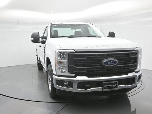 New 2026 Ford F250 XL w/ XL Chrome Package image 51
