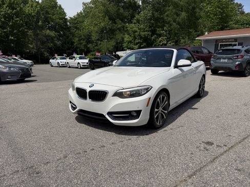 Used 2016 BMW 228i Convertible RWD image 1