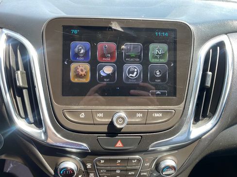 Used 2018 Chevrolet Equinox LT w/ Sun & Infotainment Package AWD/4WD image 18