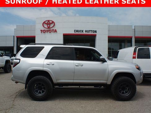 Used 2019 Toyota 4Runner TRD Off-Road Premium AWD/4WD image 1