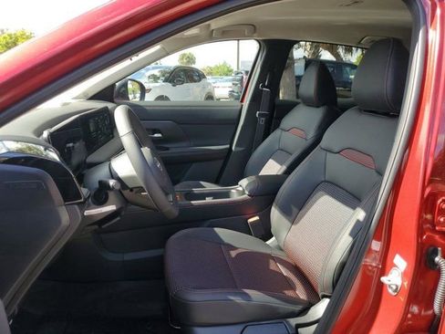 New 2026 Nissan Kicks SR image 9