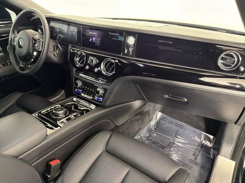 Used 2025 Rolls-Royce Ghost image 33