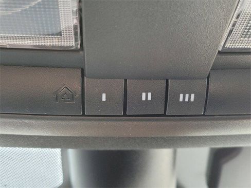 Used 2020 Dodge Challenger R/T w/ Plus Package image 15