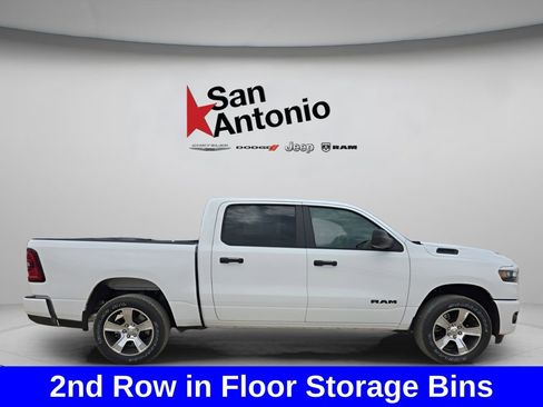 New 2026 RAM 1500 Express AWD/4WD image 10