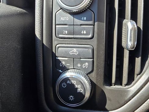 Used 2020 GMC Sierra 1500 4x4 Crew Cab w/ Convenience Package image 21