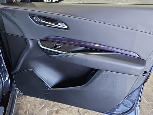 Used 2023 Cadillac XT4 Luxury image 11