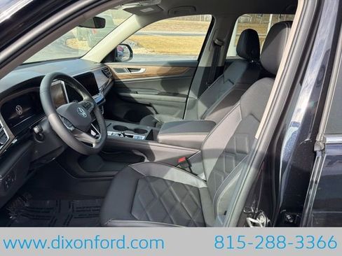 New 2026 Volkswagen Atlas SE image 9