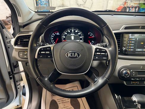 Certified 2020 Kia Sorento SX image 15