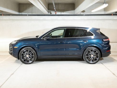 Certified 2026 Porsche Cayenne AWD/4WD image 2