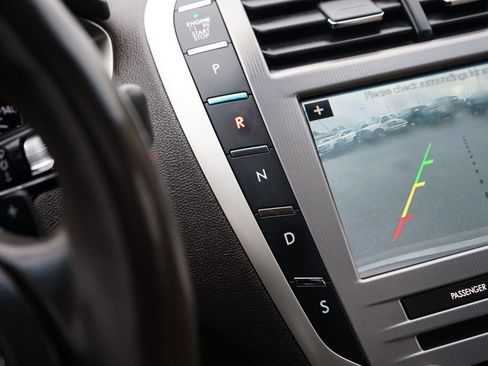 Used 2018 Lincoln MKZ Select w/ Technology Package image 24