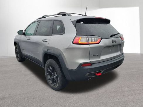 Used 2019 Jeep Cherokee Trailhawk w/ Comfort/Convenience Group AWD/4WD image 14