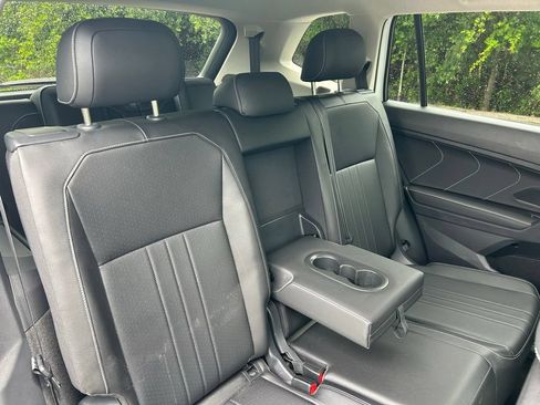 Used 2023 Volkswagen Tiguan SE FWD image 50