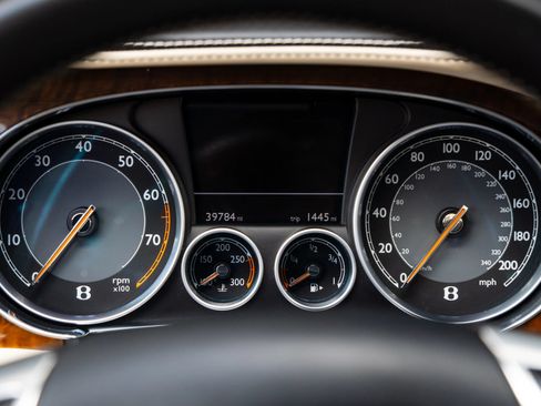 Used 2015 Bentley Flying Spur V8 AWD/4WD image 37